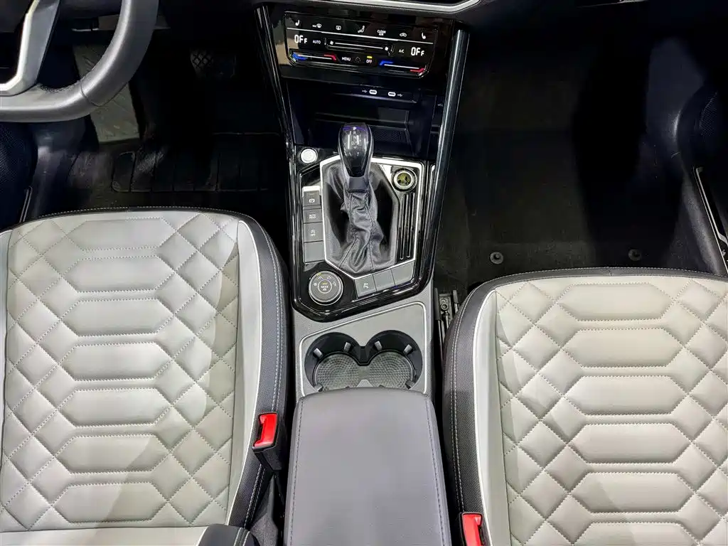 Volkswagen Tayron 2023 380TSI 4WD R-Line High-Performance Edition фото 21