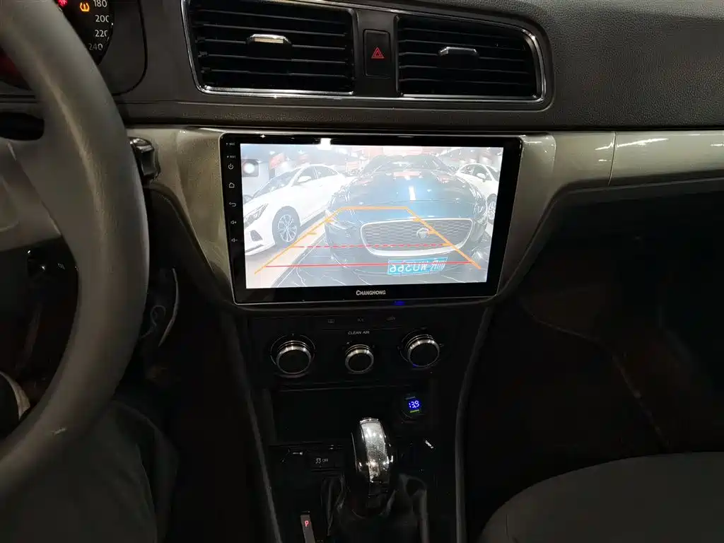 Volkswagen Lavida 2017 1.6L Automatic Trend Edition фото 13