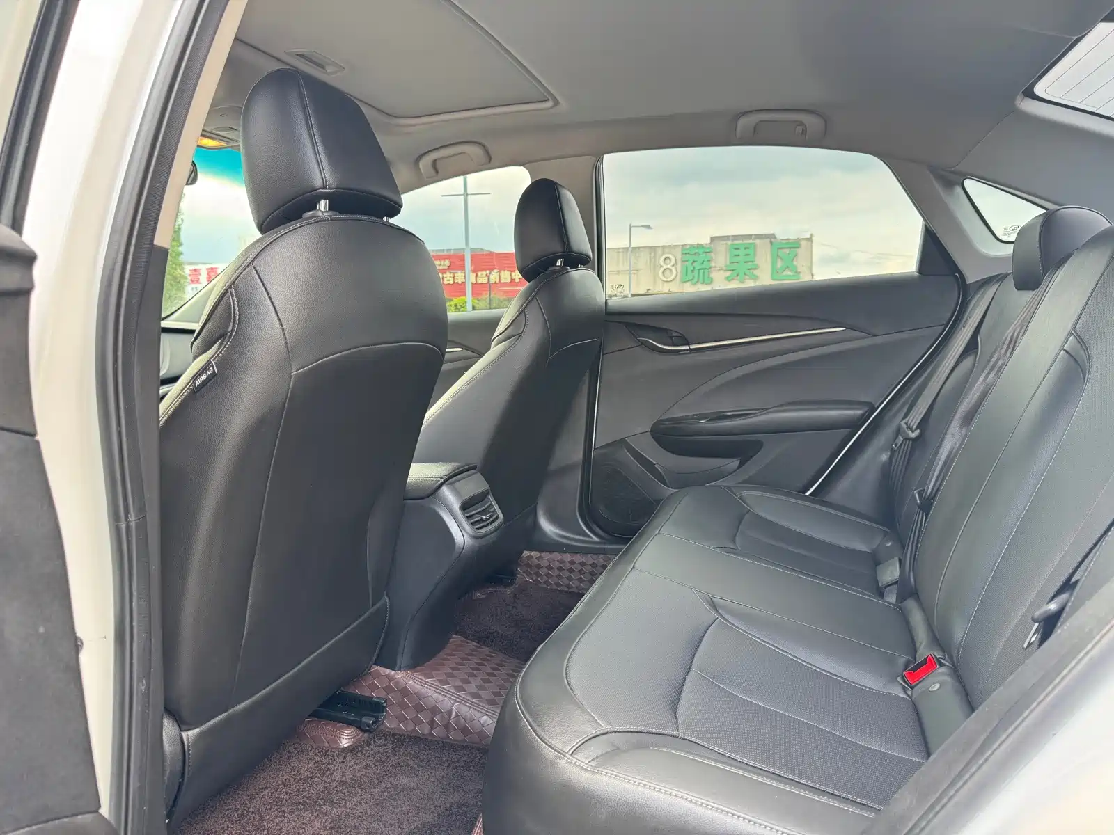 Фото 10 - Buick Excelle