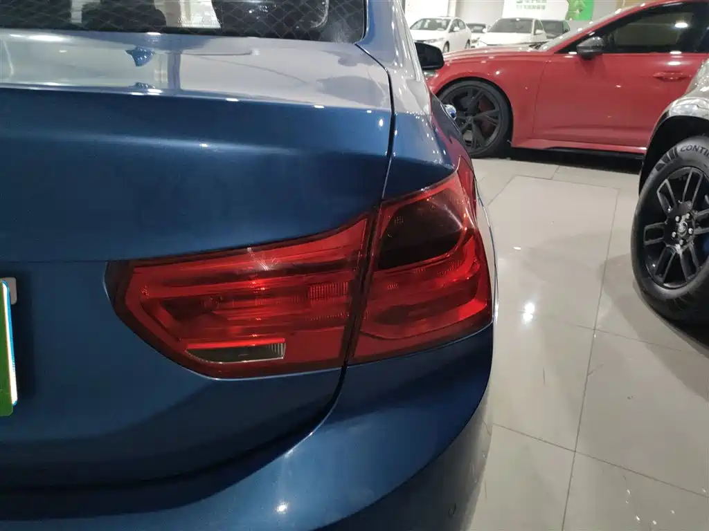 BMW 1 Series 2018 118i Fashion Edition фото 8