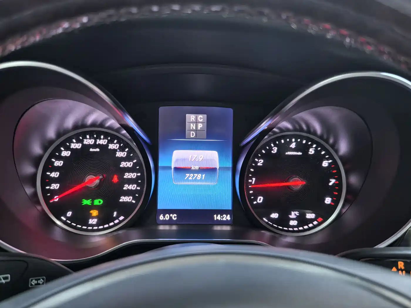 MERCEDES-BENZ V CLASS