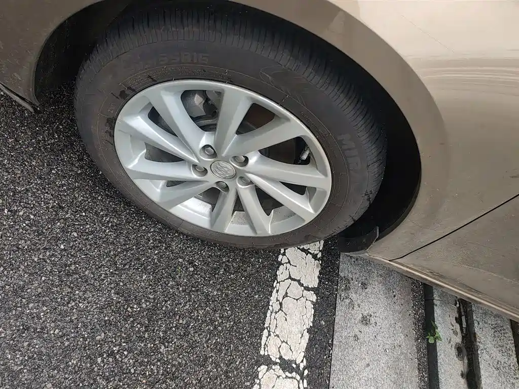 Buick Verano 2015 Sedan 15S Automatic Leading фото 23