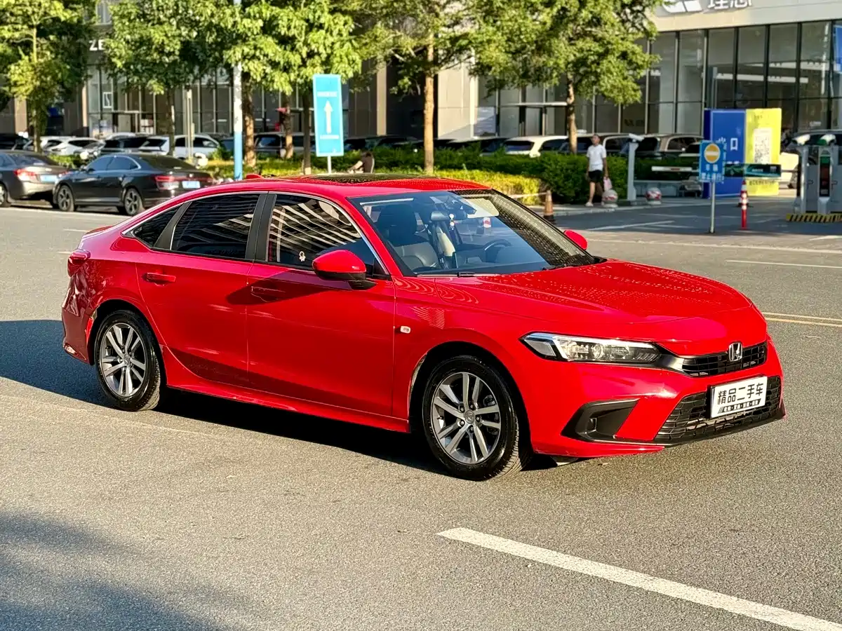 Фото 4 - Honda Civic