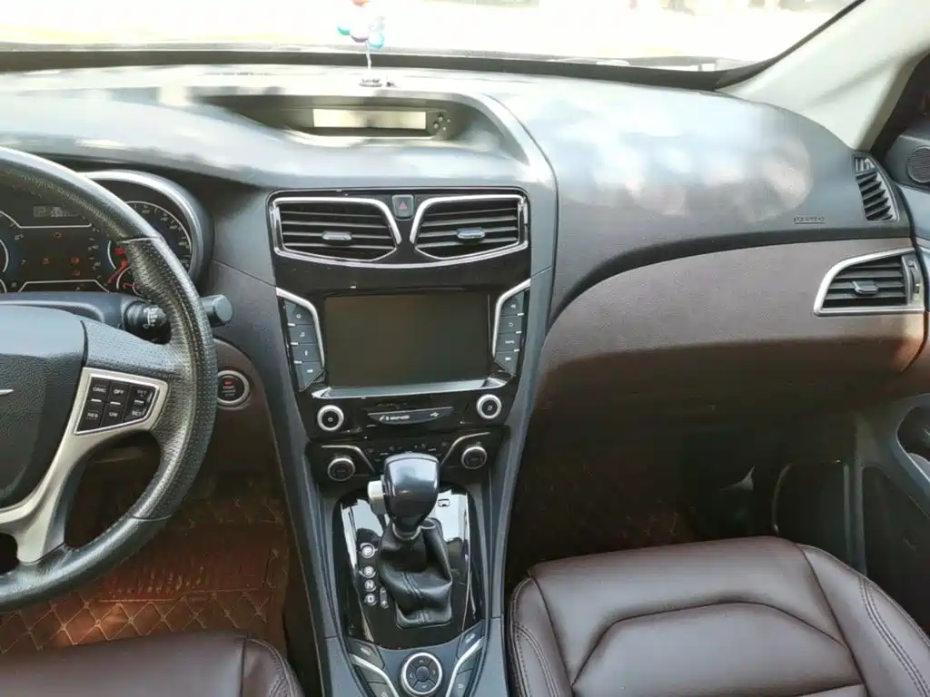 Haima Famila F7 2018 2017 Model 1.5T 7-Seater Automatic Flagship