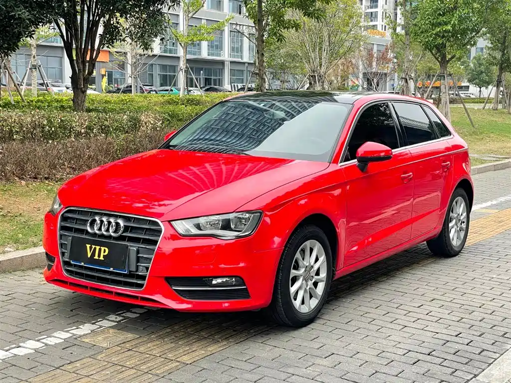 Audi A3 2014 Sportback 35 TFSI Automatic Progressive фото 2