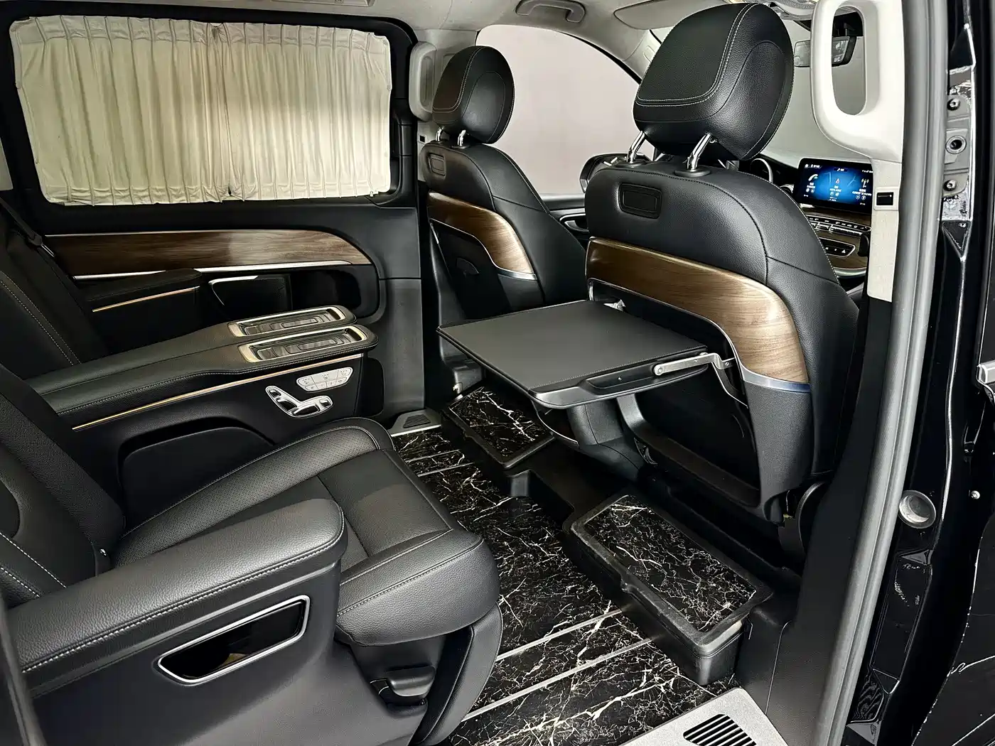 MERCEDES-BENZ V CLASS