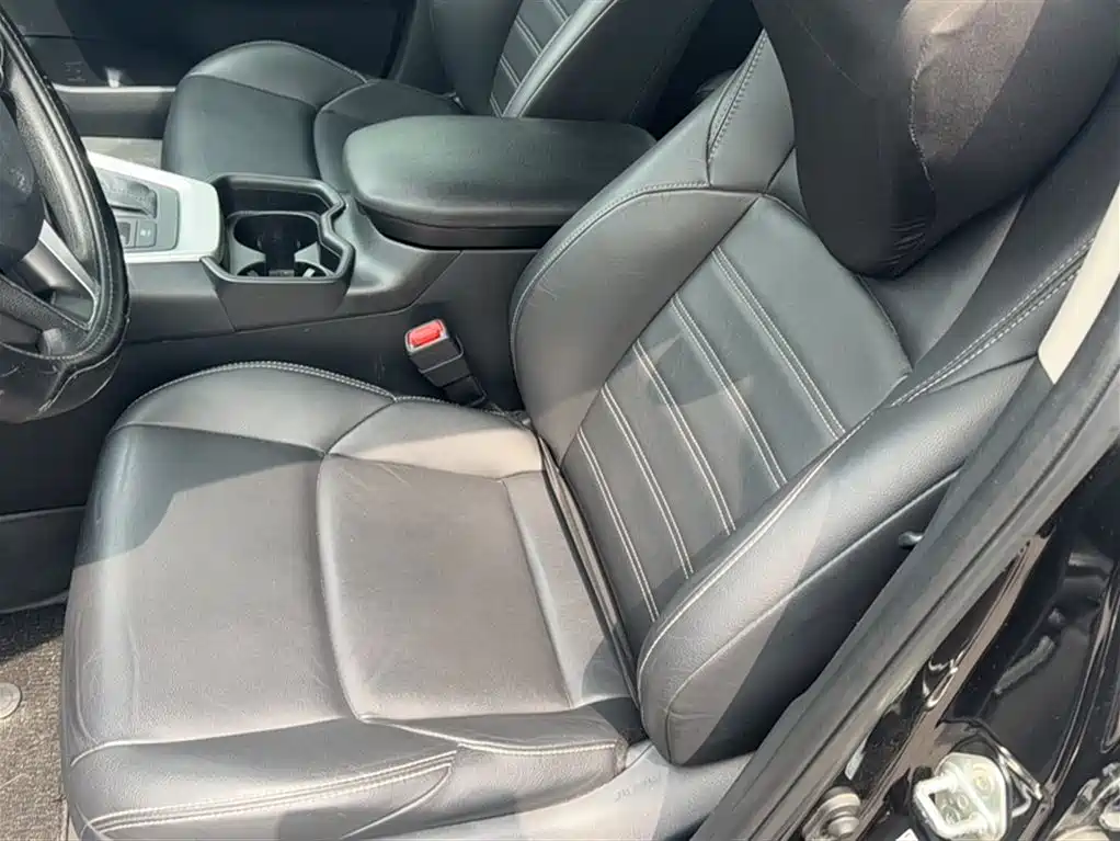 Toyota Wildlander 2020 Dual Engine 2.5L E-CVT FWD Luxury фото 13
