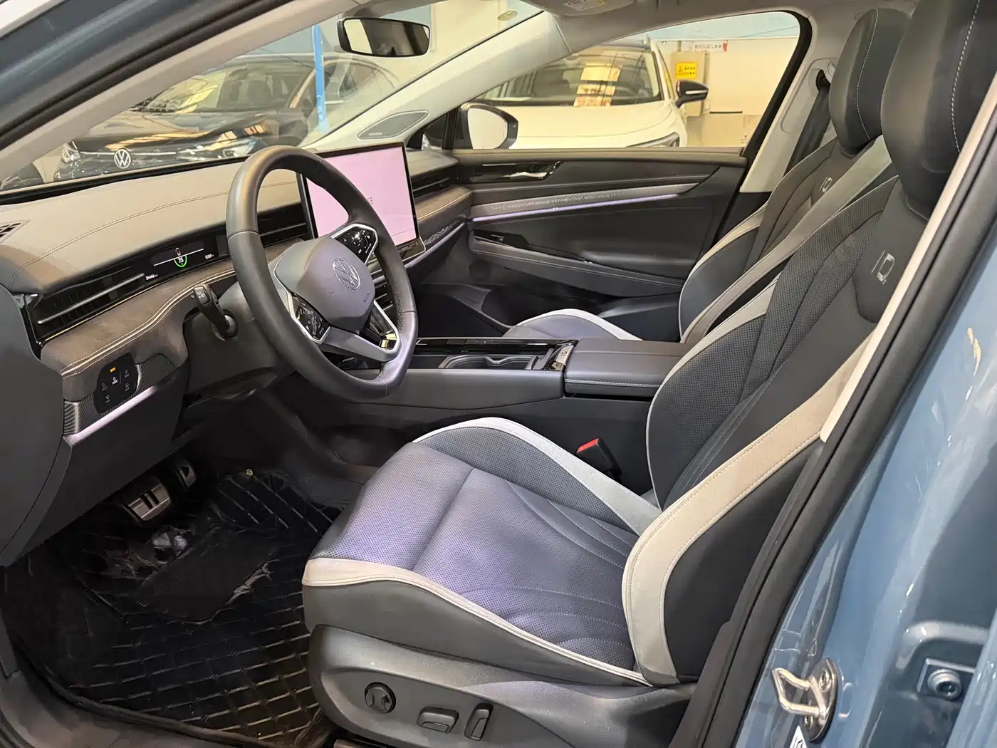 VOLKSWAGEN ID.7 VIZZION