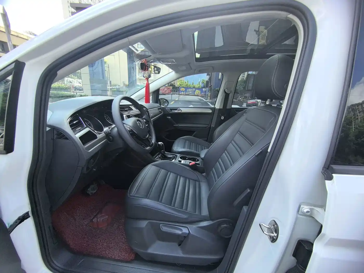 Volkswagen Touran 2018 2018 Touran L 280TSI DSG Comfort 7-seater China V