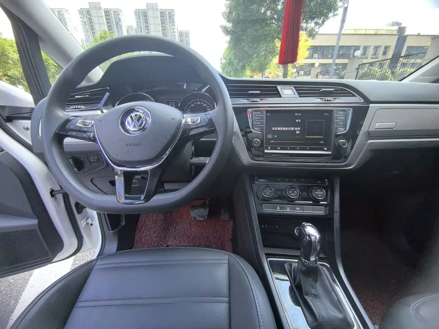 Volkswagen Touran 2018 2018 Touran L 280TSI DSG Comfort 7-seater China V