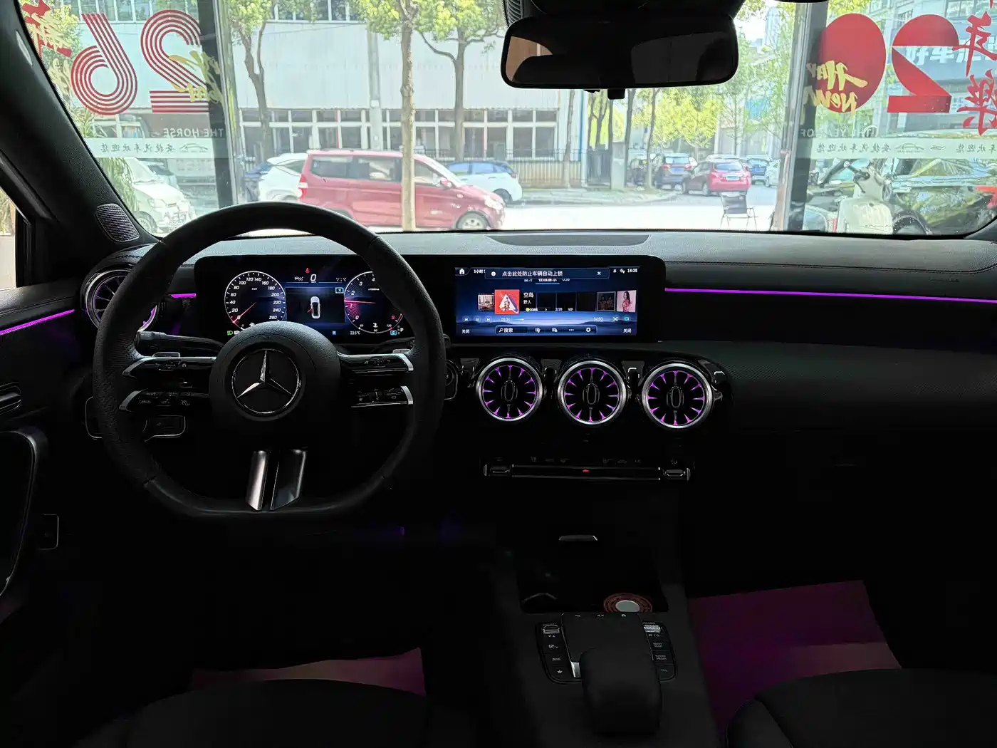 Mercedes-Benz A-Class 2024 A 200 L Fashion Edition фото 13