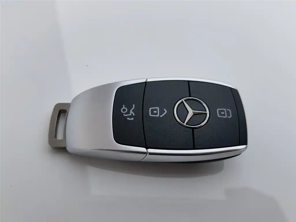 Mercedes-Benz A-Class 2022 Facelift III A 200 L Sport Sedan Fashion фото 19