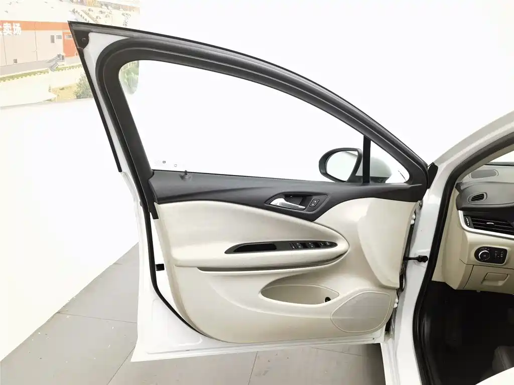 Buick Verano 2020 15T Auto Progressive фото 8