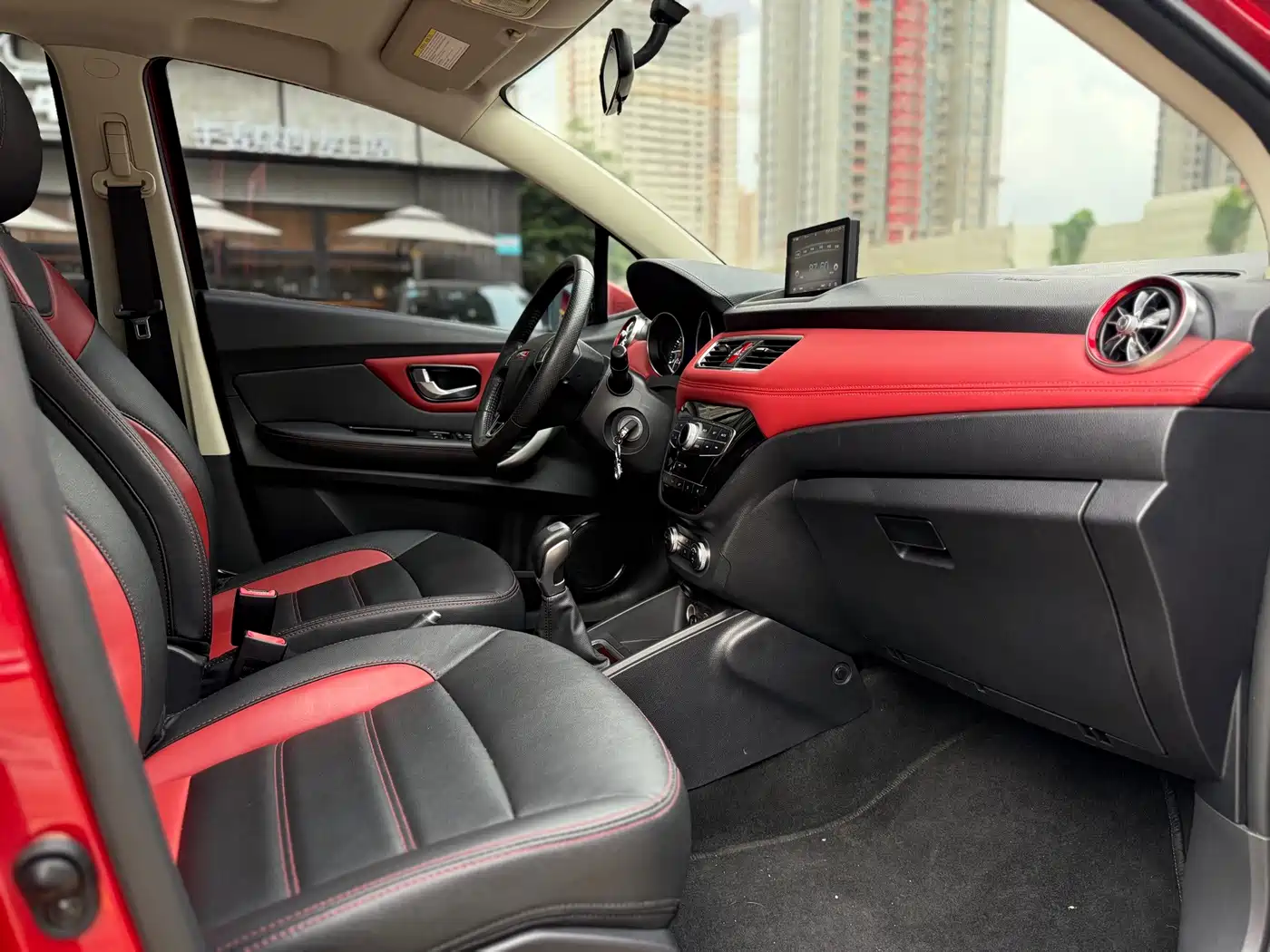 Haval H1 2015 2015 1.5L AMT Premium