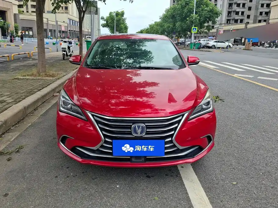 Фото 2 - Changan Eado