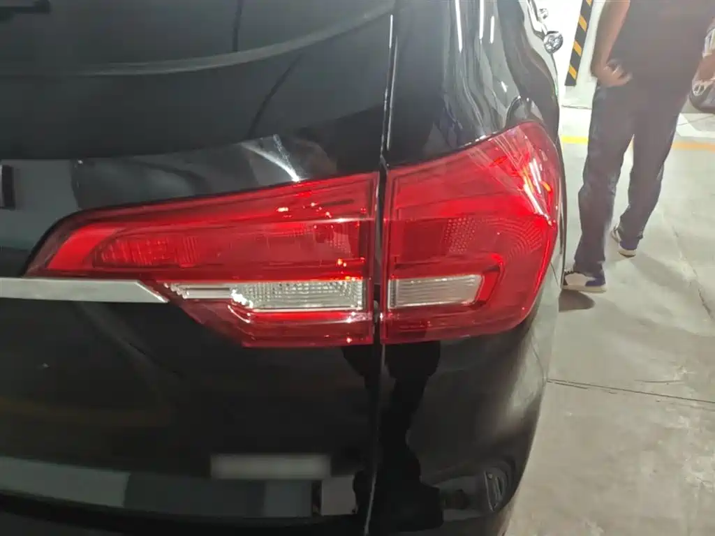 Haval M6 2018 1.5T Manual 2WD Urban фото 8