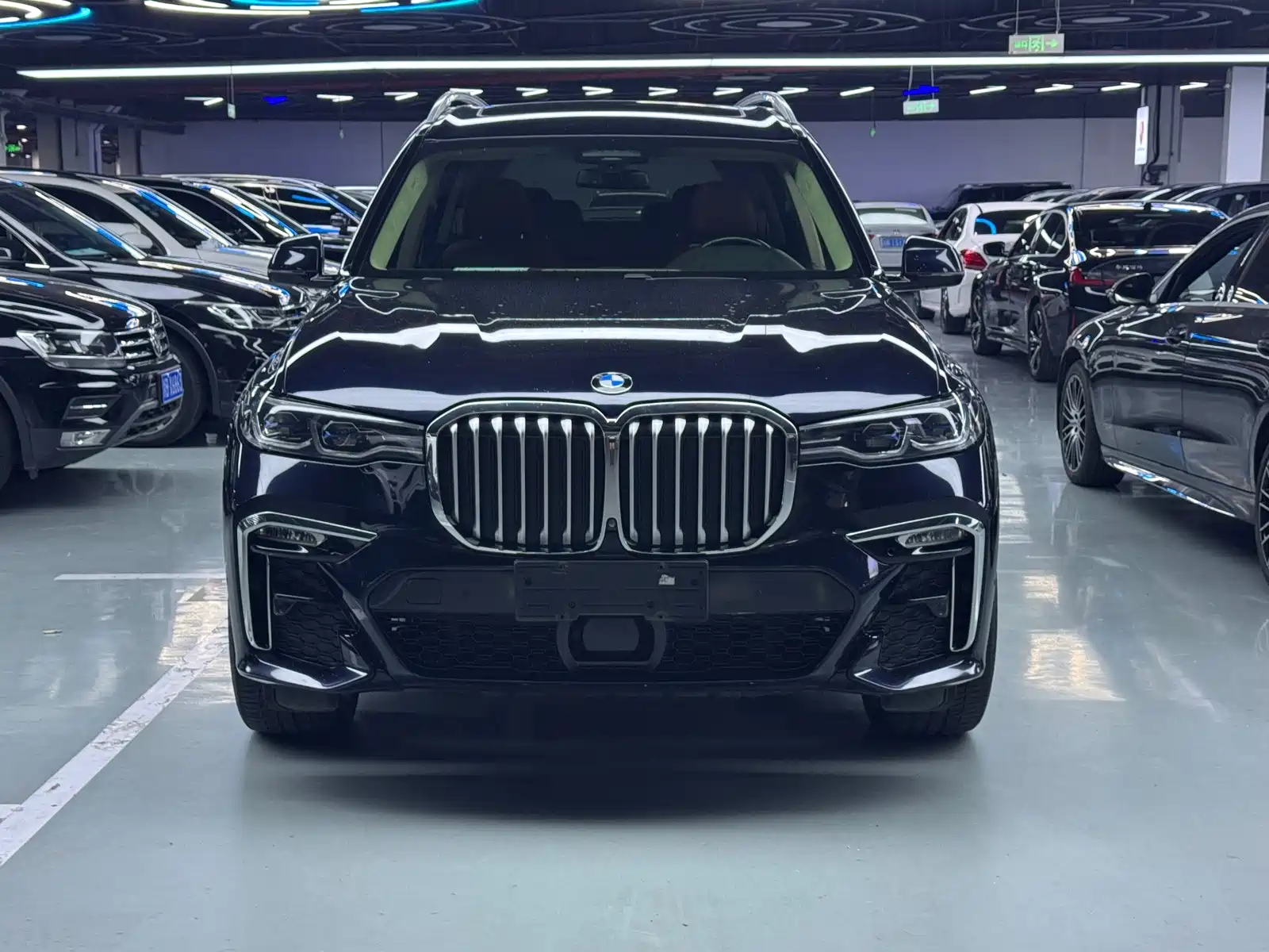 Фото 2 - BMW X7