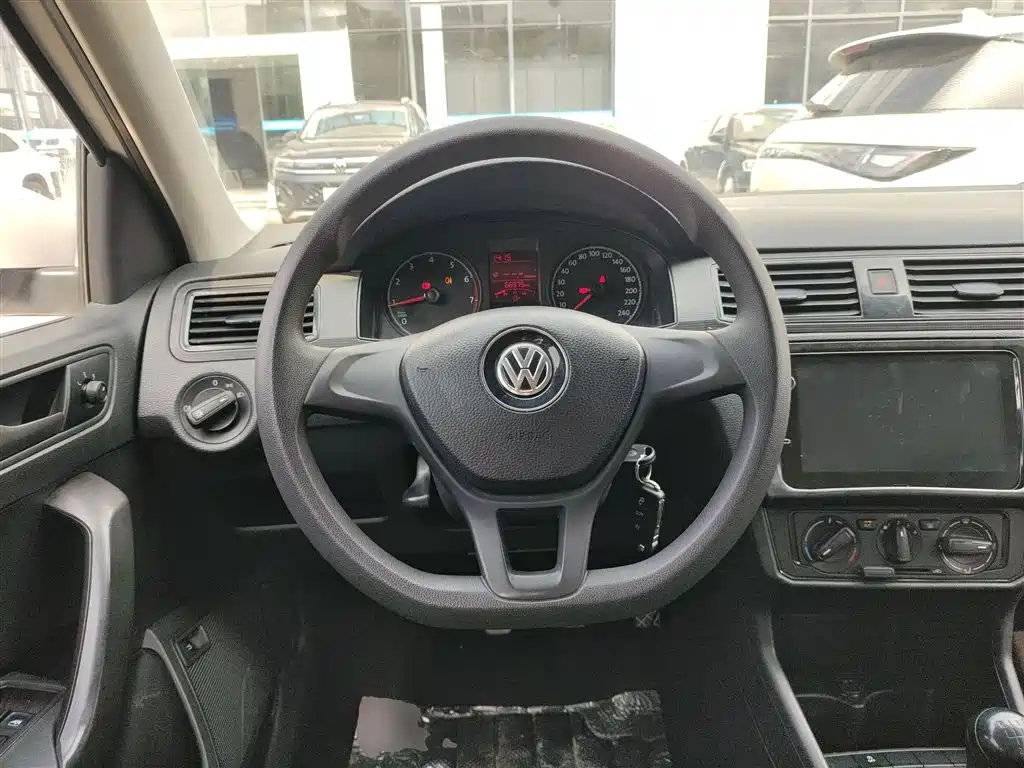 Volkswagen Santana 2018 1.5L Manual Trend Edition фото 11