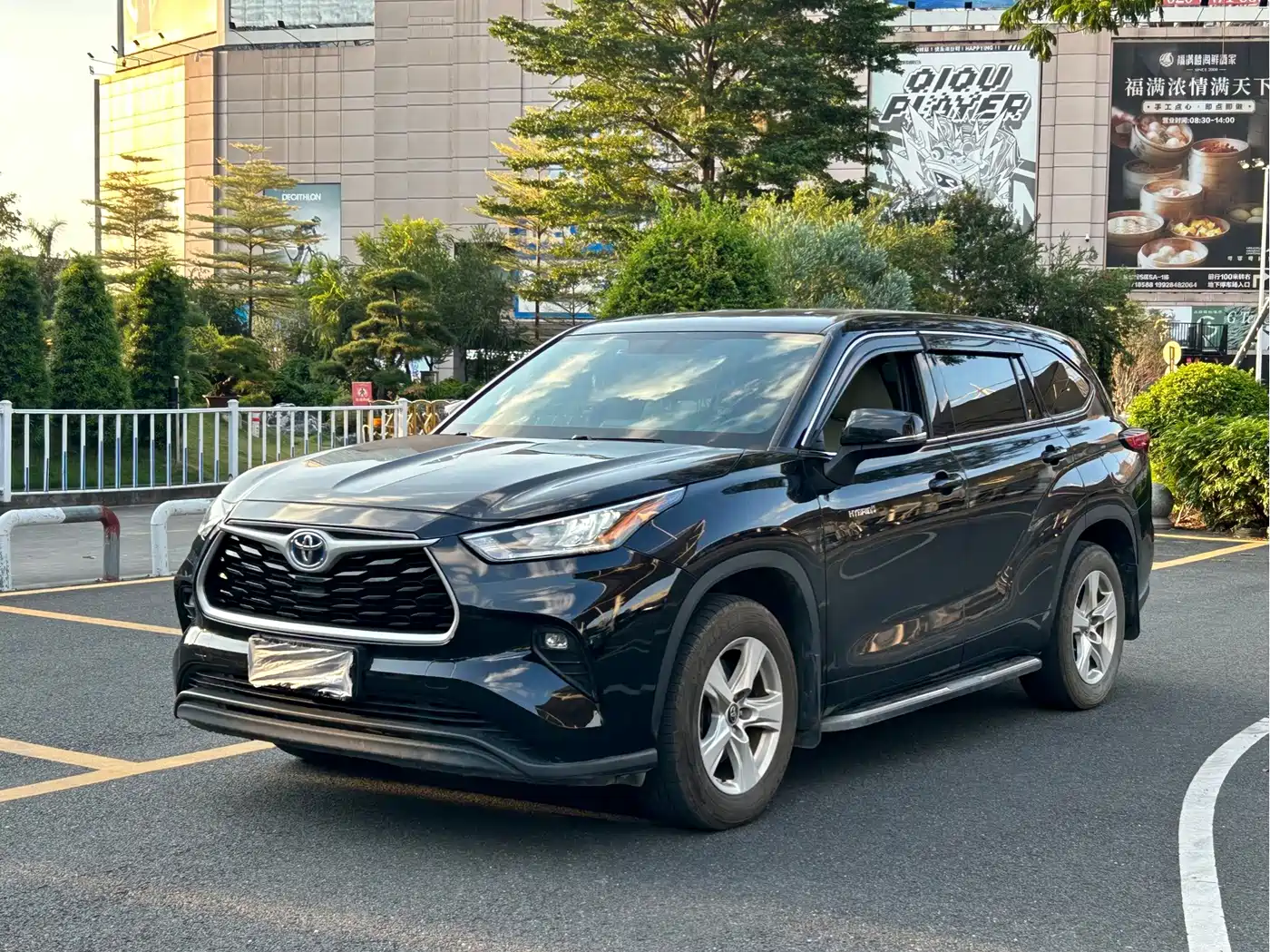 Фото 1 - Toyota Highlander