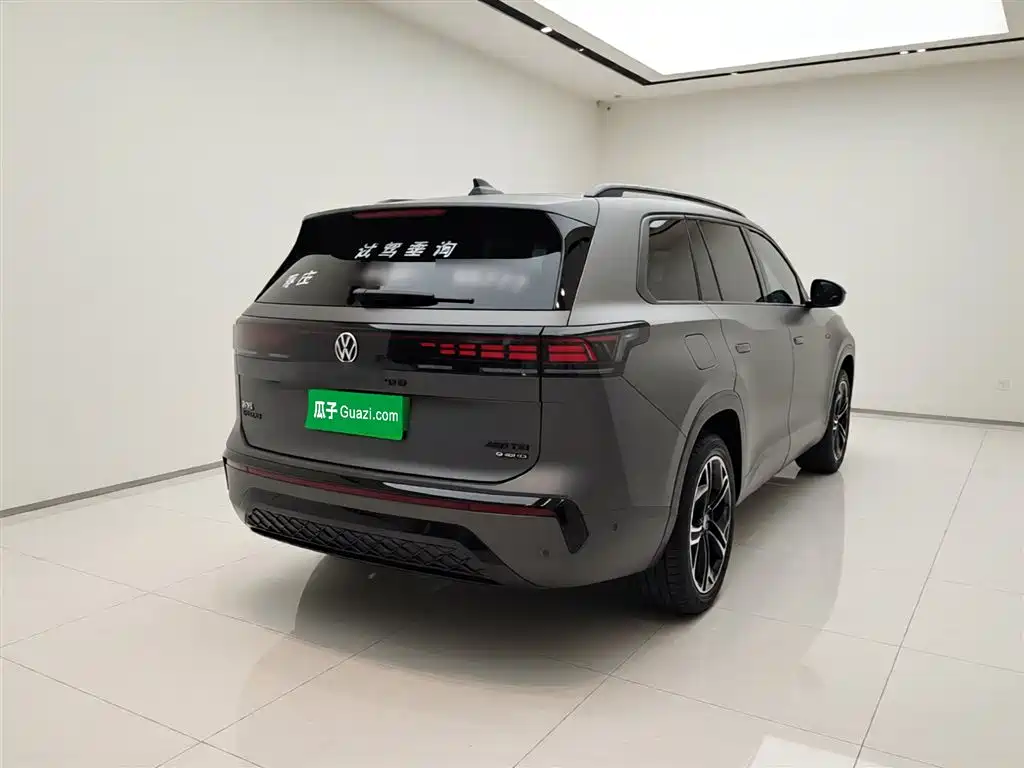 Volkswagen Teramont 2025 Teramont Pro 450TSI 4WD Summit Edition фото 5