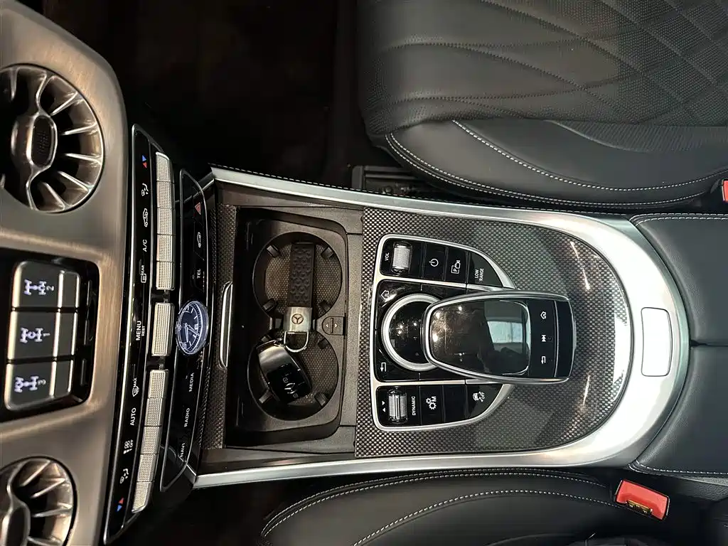 Mercedes-Benz G-Class 2024 G 500 фото 11