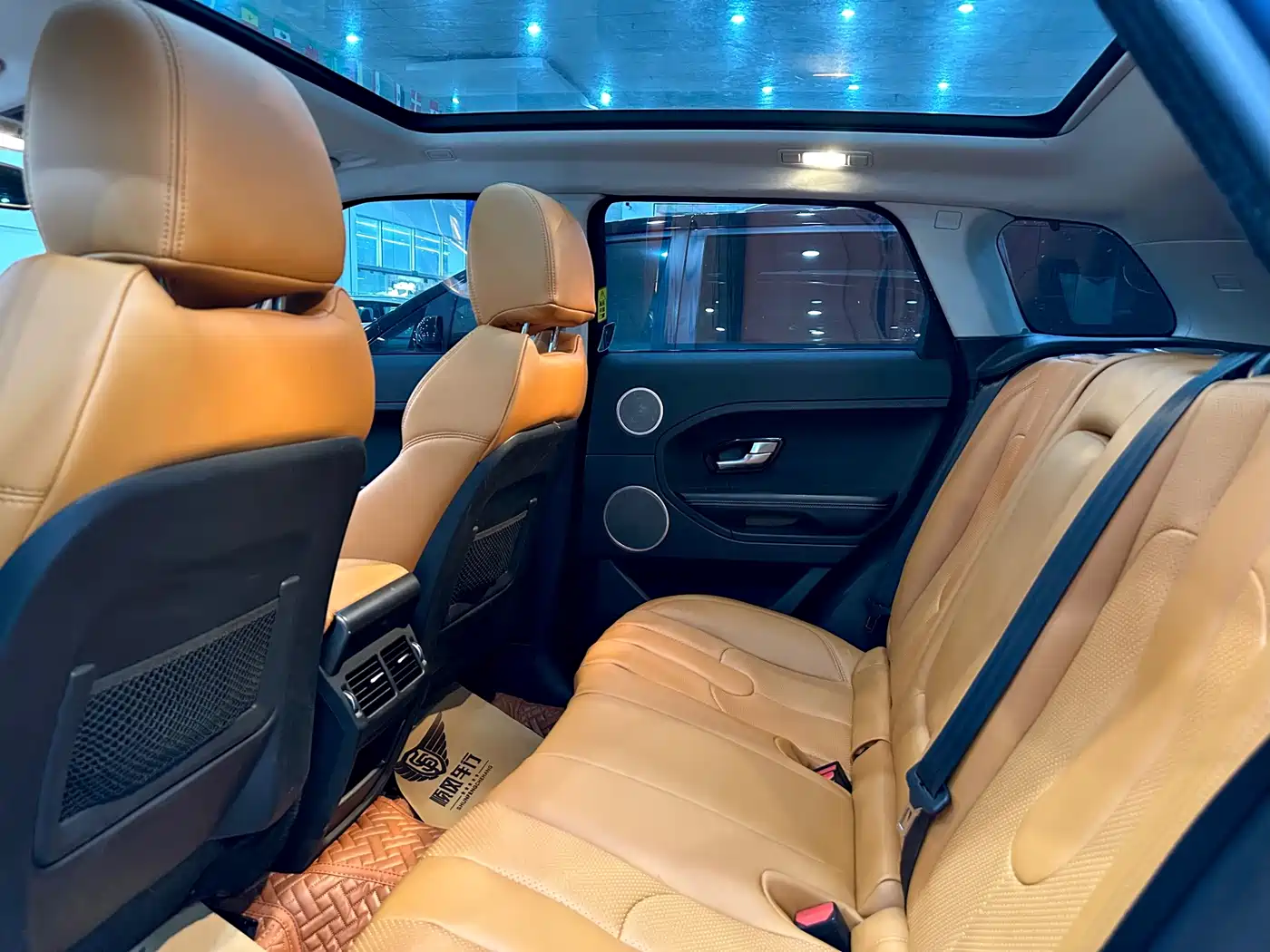 Land Rover Range Rover Evoque (Import) 2014 2014 2.0T 5-door Brilliance Sport