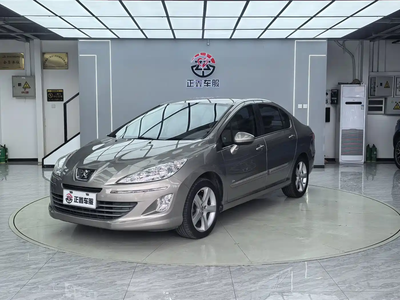 Peugeot 408 2011 2011 2.0L Automatic Comfort Edition