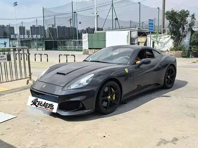  Ferrari California T 2012 4.3L Standard