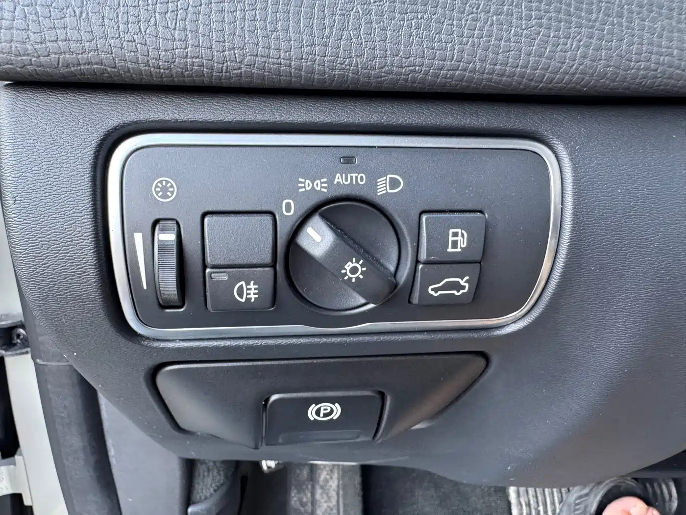 Фото 13 - Volvo XC60
