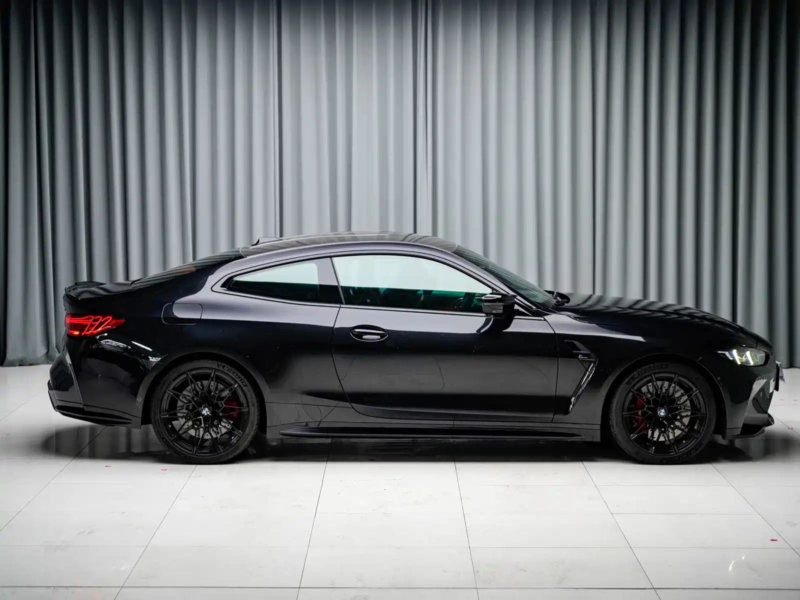 Фото 13 - BMW M4
