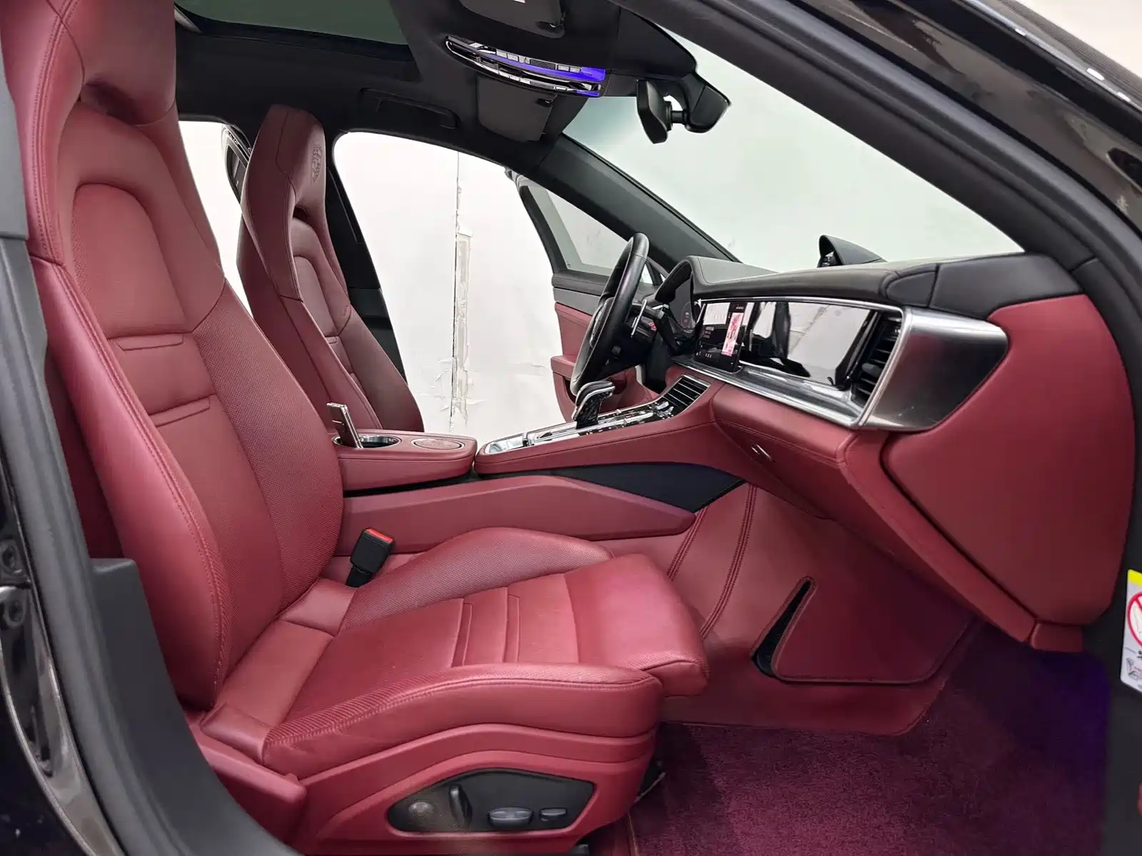 صورة 6 - Porsche Panamera