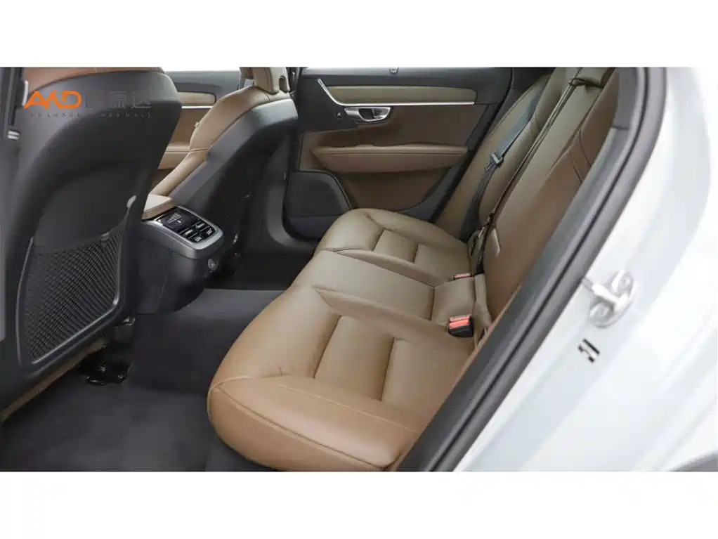 Volvo V90 2024 2025 Cross Country B5 AWD Smart Elite Edition
