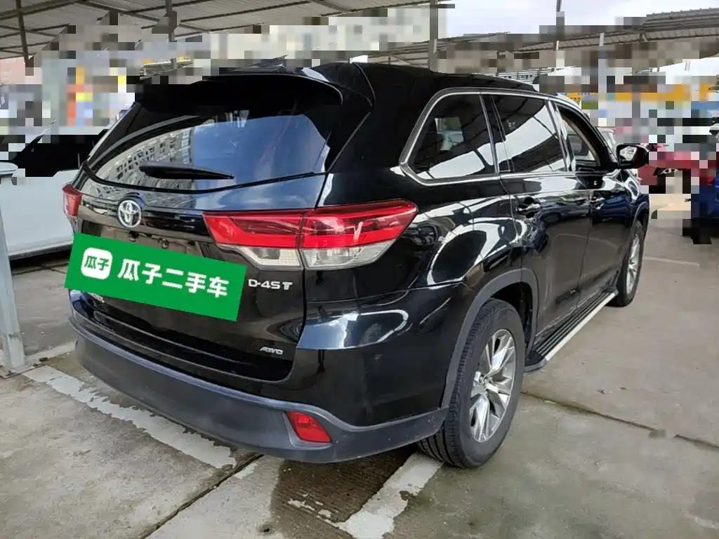Photo 7 - Toyota Highlander