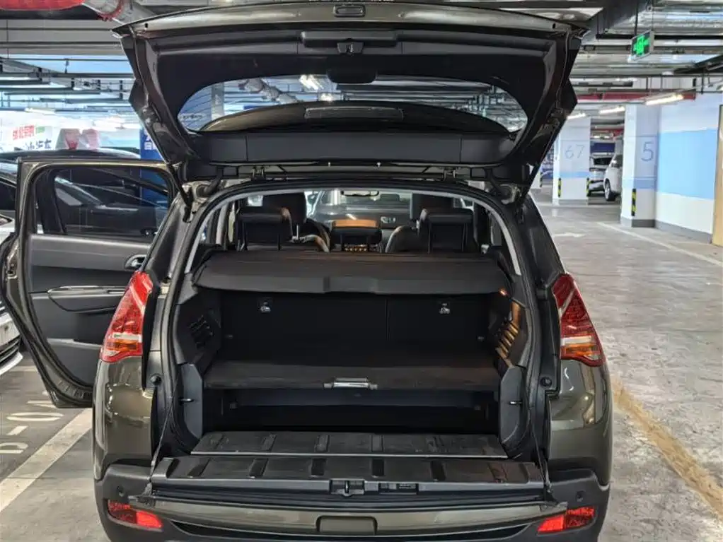 Peugeot 3008 2013 1.6THP Automatic Prestige Edition фото 14