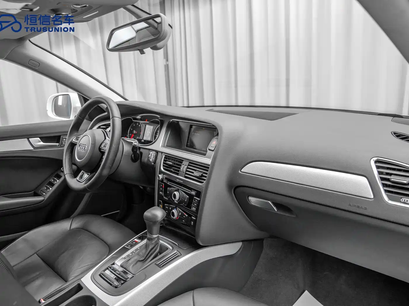 Audi A4L 2013 35 TFSI Automatic Standard фото 14