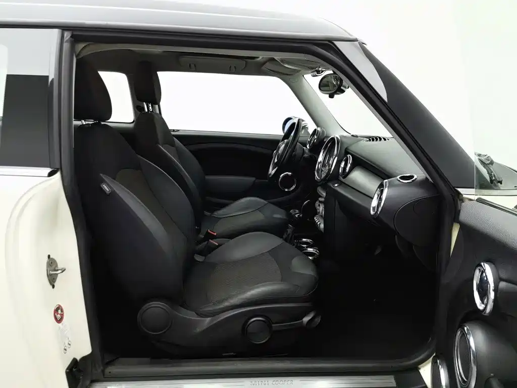MINI CLUBMAN 2010 2007 1.6L COOPER Fun