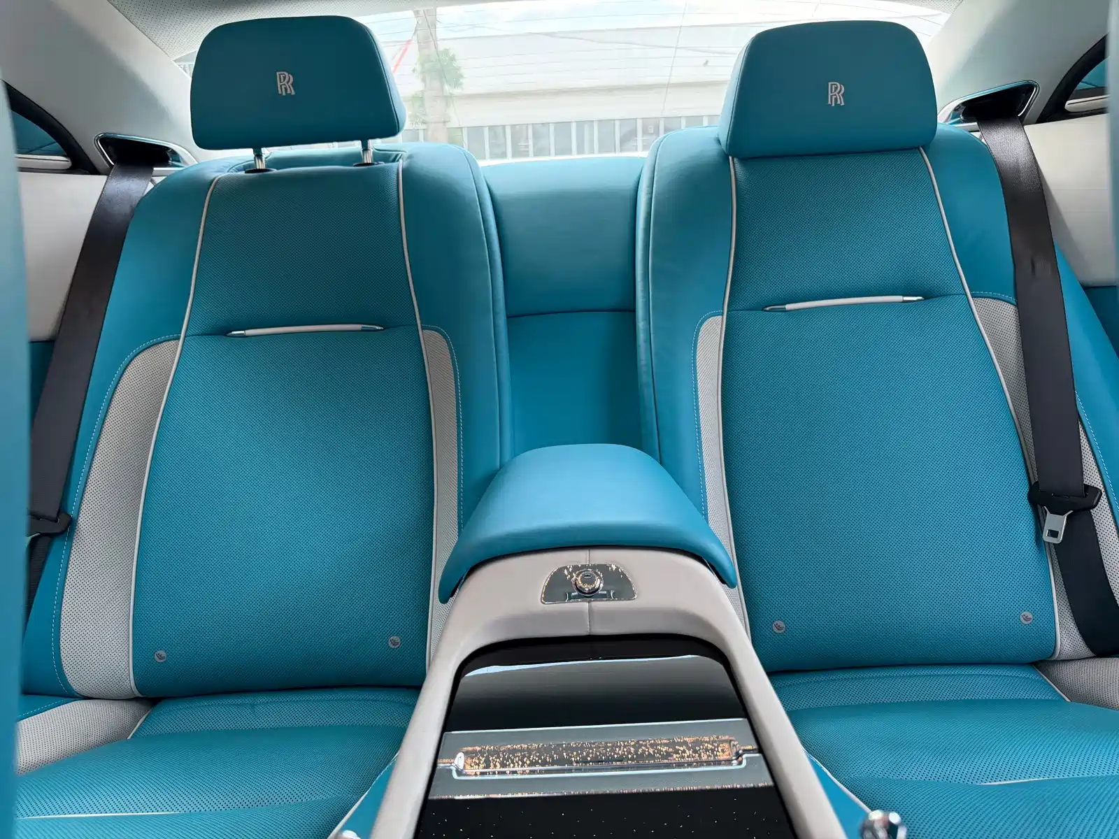 Фото 13 - Rolls-Royce Wraith