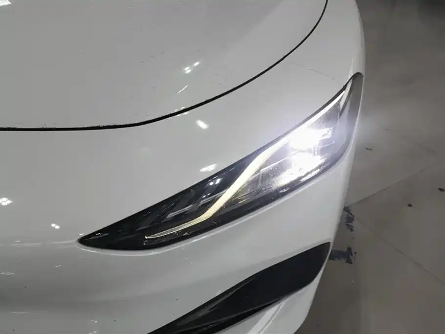 Roewe D7 2025 2025 DMH 125km World Champion Edition