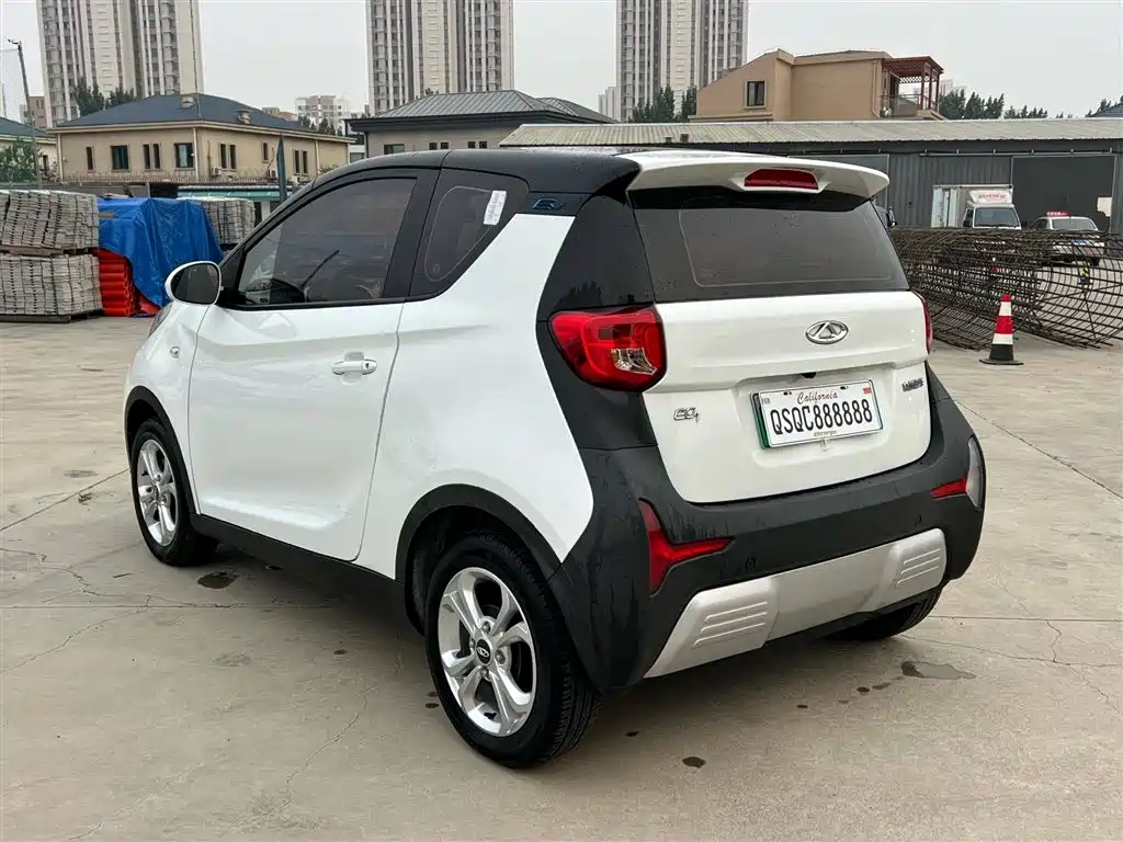 QQ New Energy Little Ant 2018 2018 400 4-Seater Smart Luxury Edition