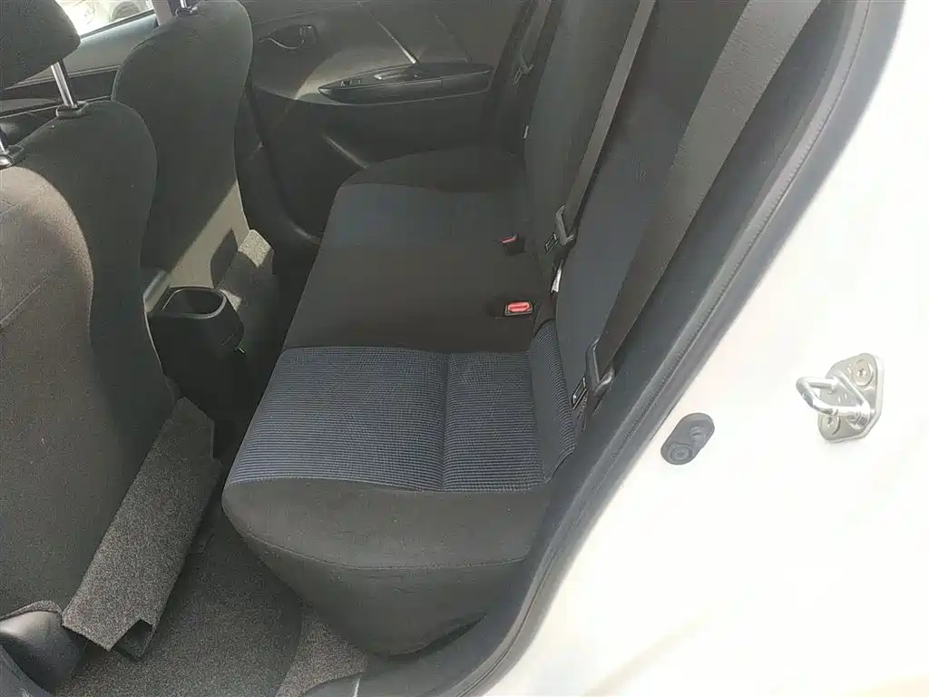 Toyota YARiS L Zhi Xiang 2017 1.5E CVT Charming Edition фото 17