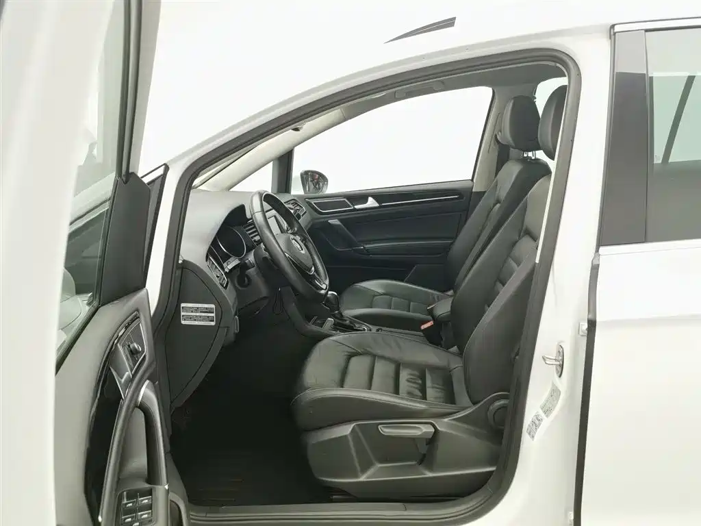 Volkswagen Golf (Import) 2015 1.4TSI Sportsvan фото 10