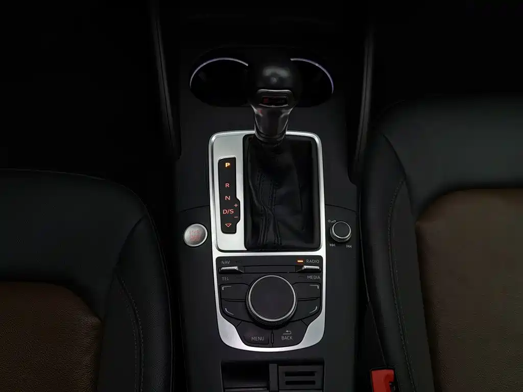 Audi A3 2016 Limousine 40 TFSI Style фото 13