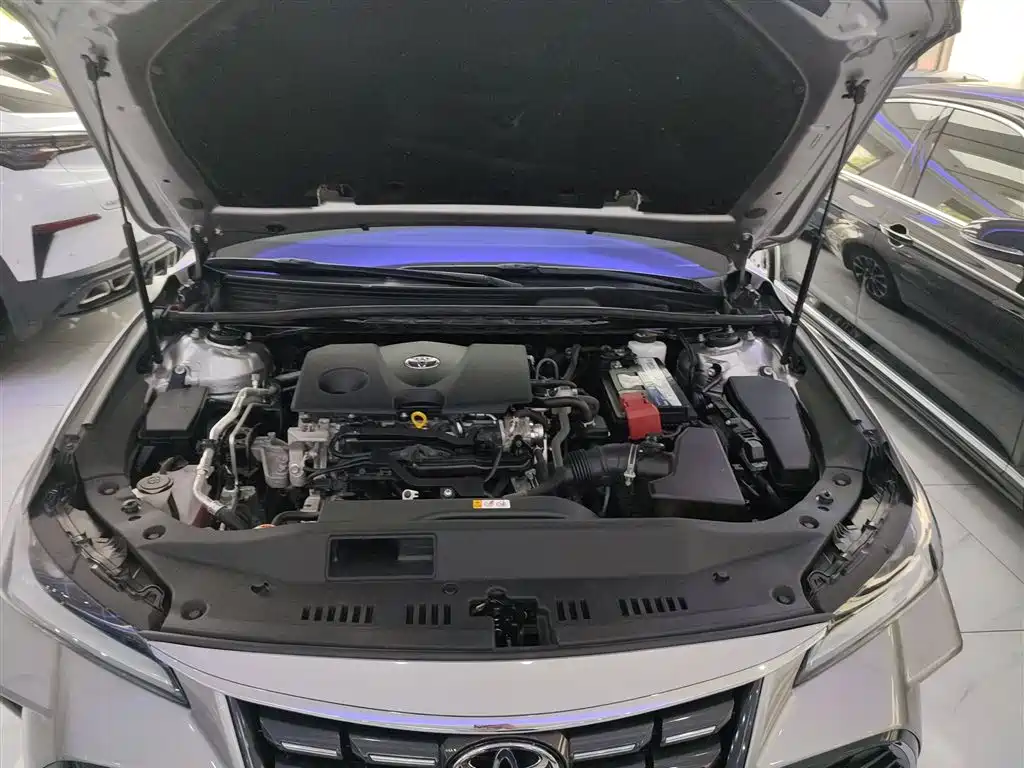 Toyota Avalon 2022 2.0L Luxury Edition фото 17