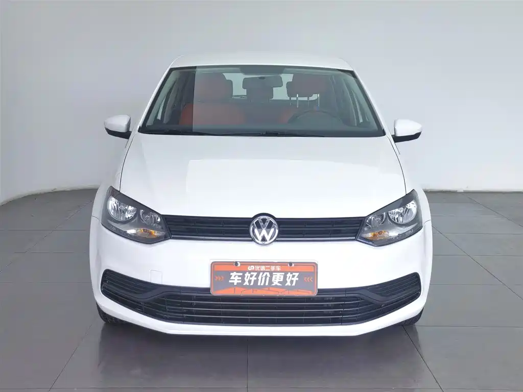 Volkswagen Polo 2018 1.5L Manual Safe Drive фото 3