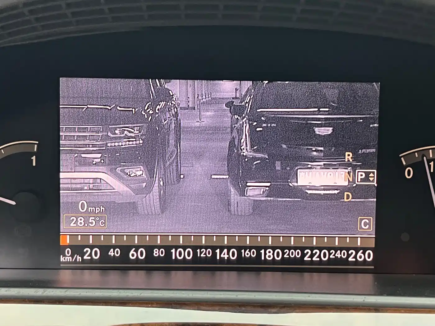 Фото 14 - Mercedes-Benz S-Class