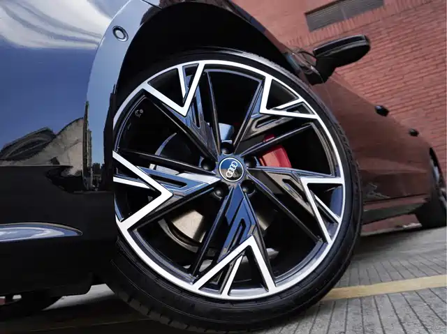 Audi A7L 2024 45 TFSI quattro Black Warrior Edition — фото 2