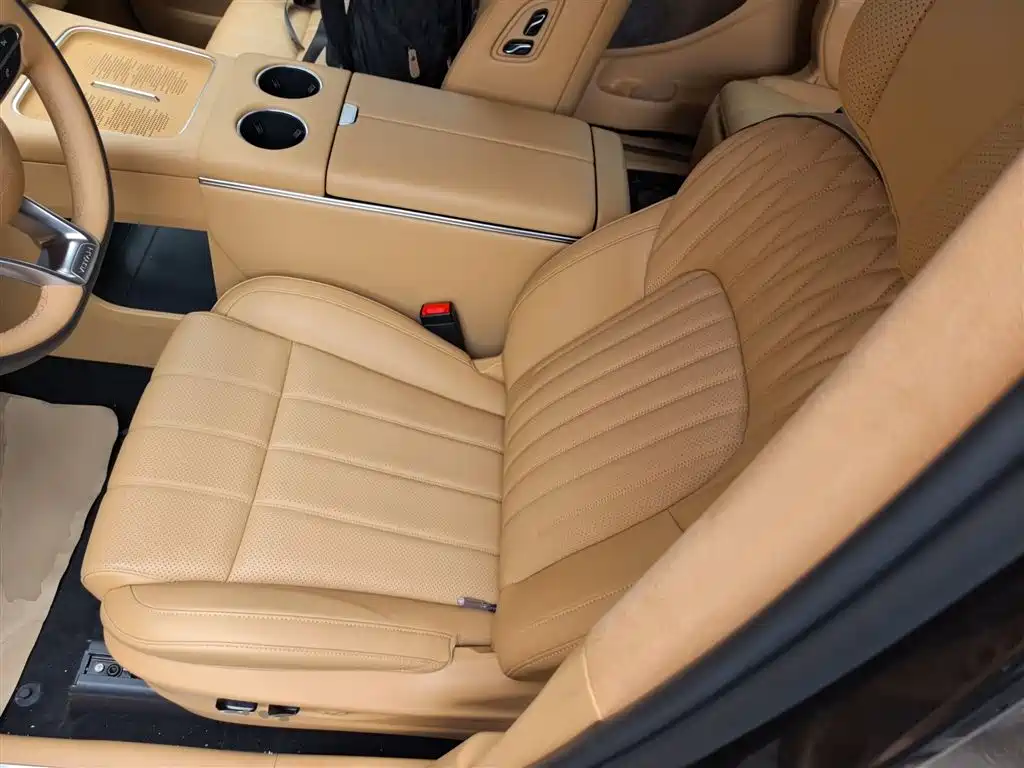 Voyah Auto Voyah Dreamer 2025 PHEV AWD Flagship Kunpeng Edition фото 15