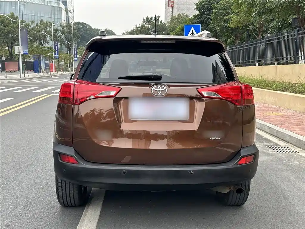 Toyota RAV4 Rongfang 2013 2.5L Auto 4WD Elite фото 24