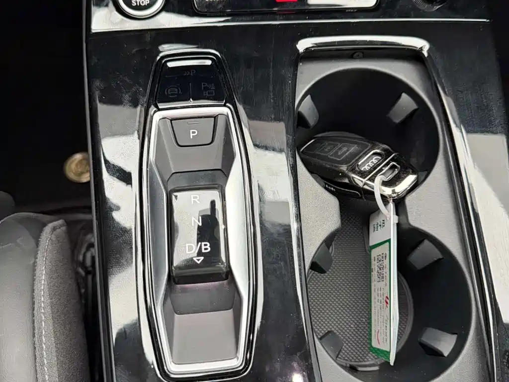 Audi Q6L e-tron 2025 Extended Range Edition фото 23