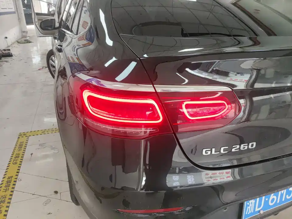 Mercedes-Benz GLC Coupe 2022 2021 GLC 260 4MATIC Coupe SUV